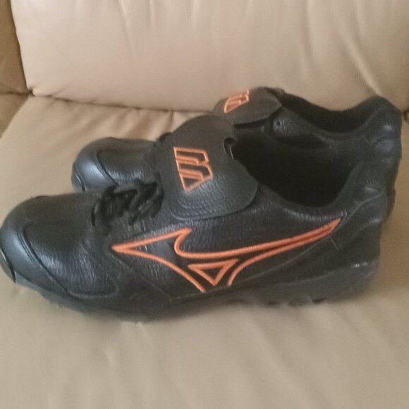 Mizuno Leather Baseball Cleats 11.5 - Picture 2 of 5